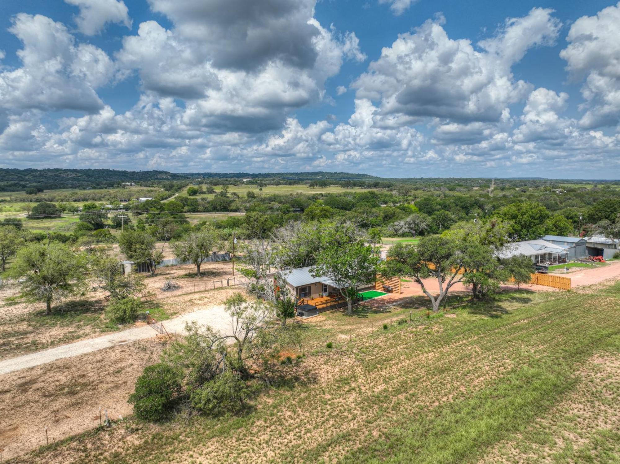 Willa Sage: Peaceful Hill Country Retreat With Hot-Tub! Fredericksburg Zewnętrze zdjęcie