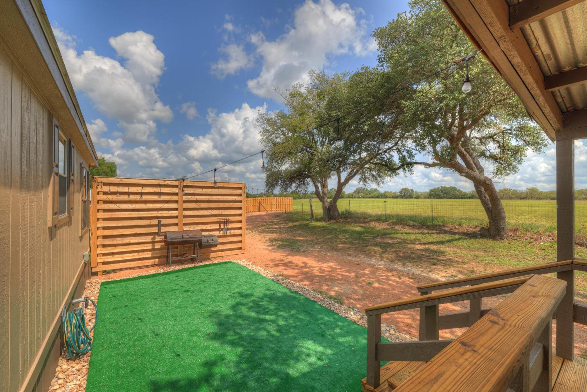 Willa Sage: Peaceful Hill Country Retreat With Hot-Tub! Fredericksburg Zewnętrze zdjęcie